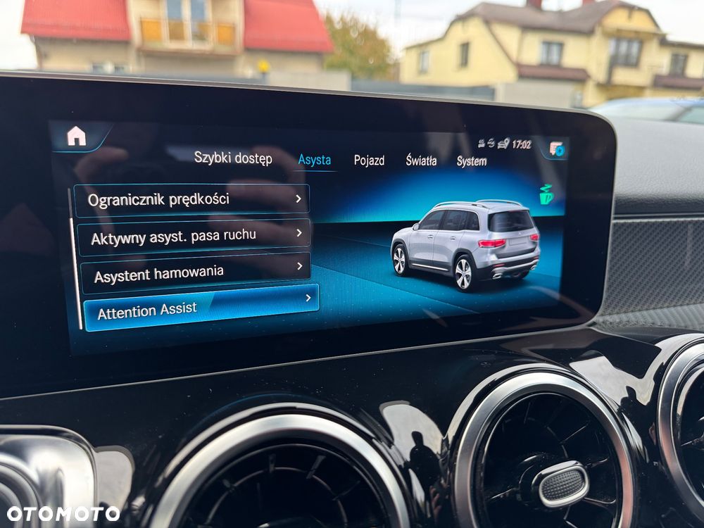Mercedes-Benz GLB 250 4Matic 8G-DCT AMG Line - 32