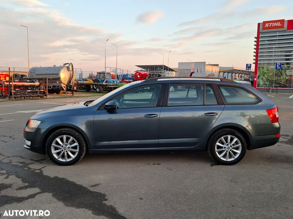 Skoda Octavia 1.6 TDI (Green tec) DSG Ambition - 9