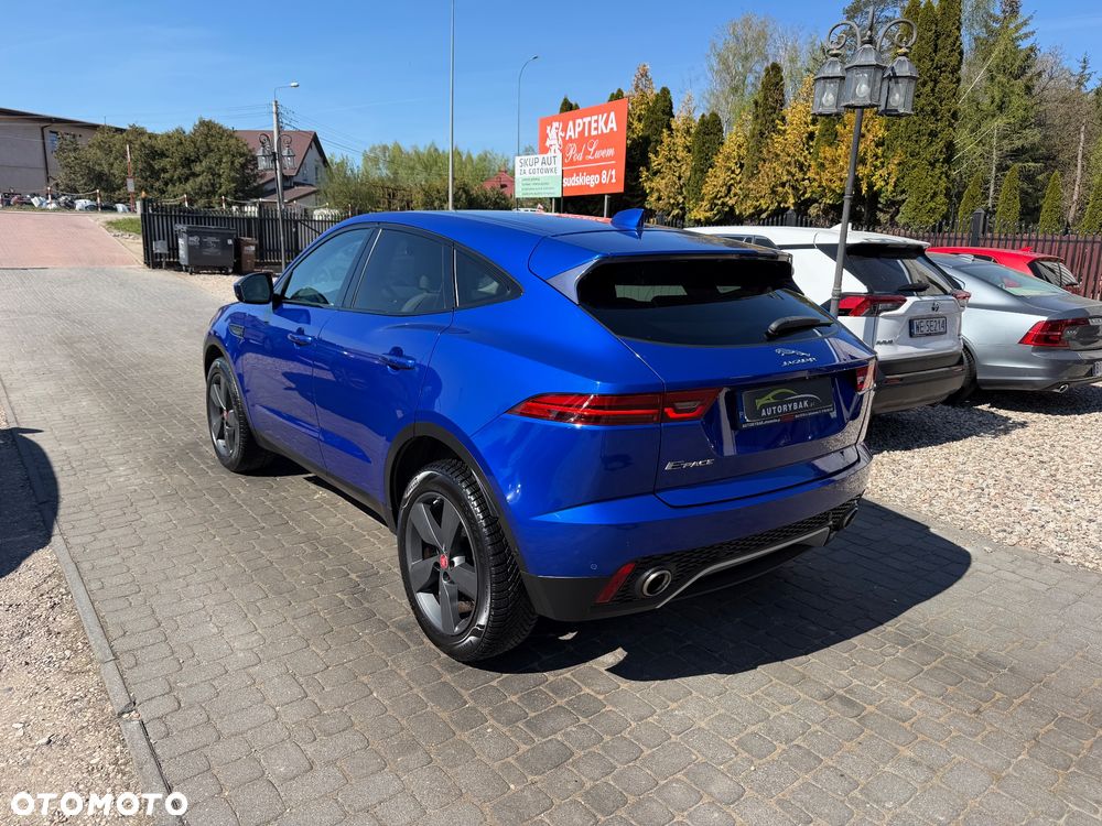Jaguar E-Pace 2.0 i4D AWD R-Dynamic Chequered Flag - 34