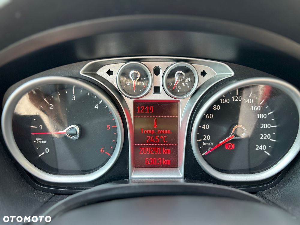 Ford Kuga - 19