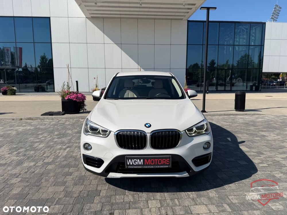 BMW X1 xDrive20i Advantage - 2