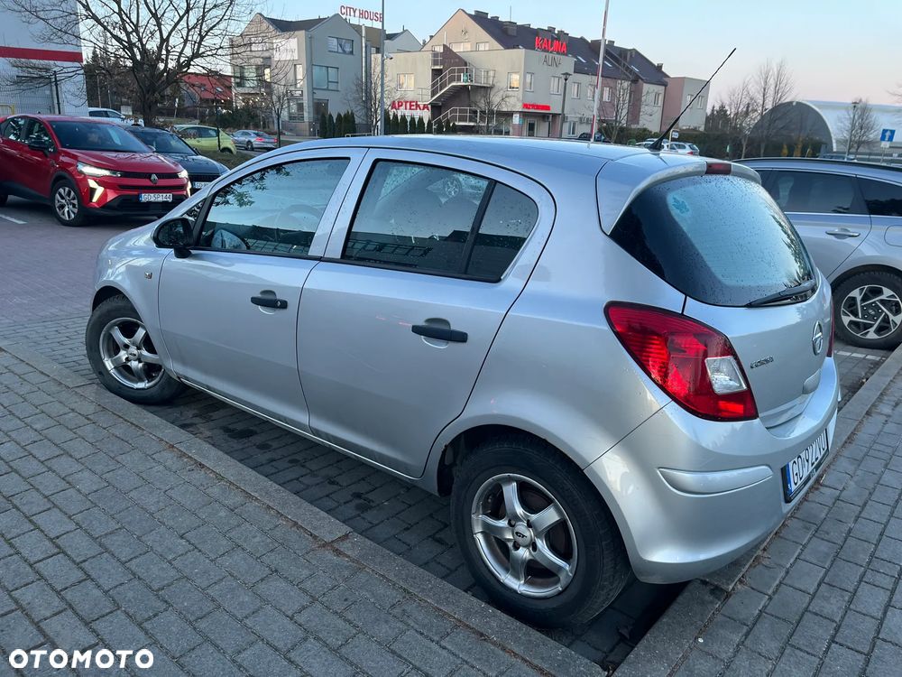 Opel Corsa 1.0 12V Essentia - 4