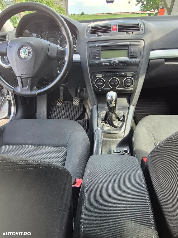 Skoda Octavia 2.0 TDI Elegance - 3
