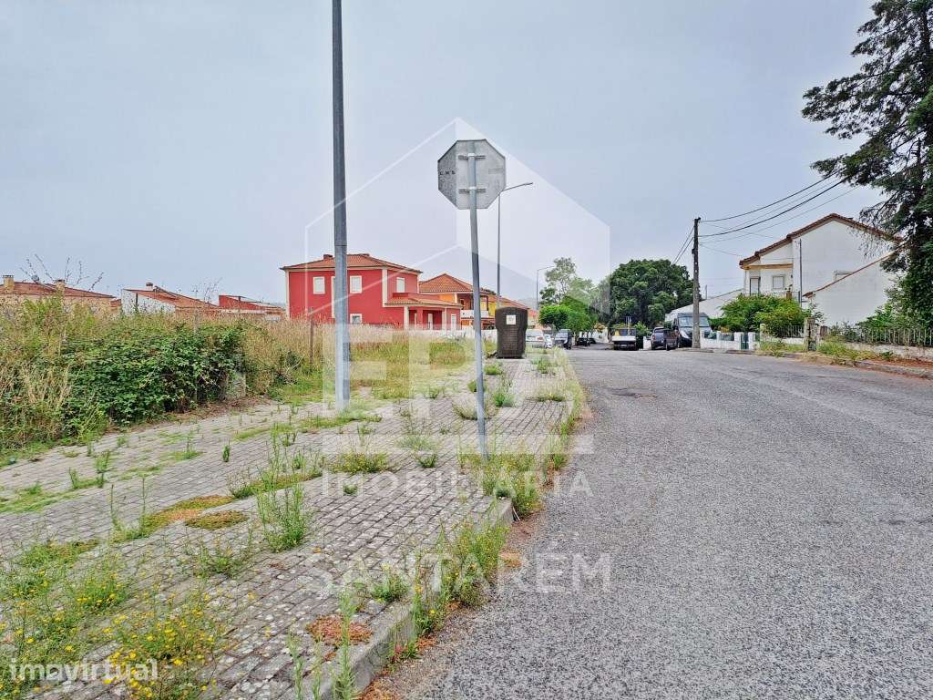 Lote para construção de moradia - Grande imagem: 3/7
