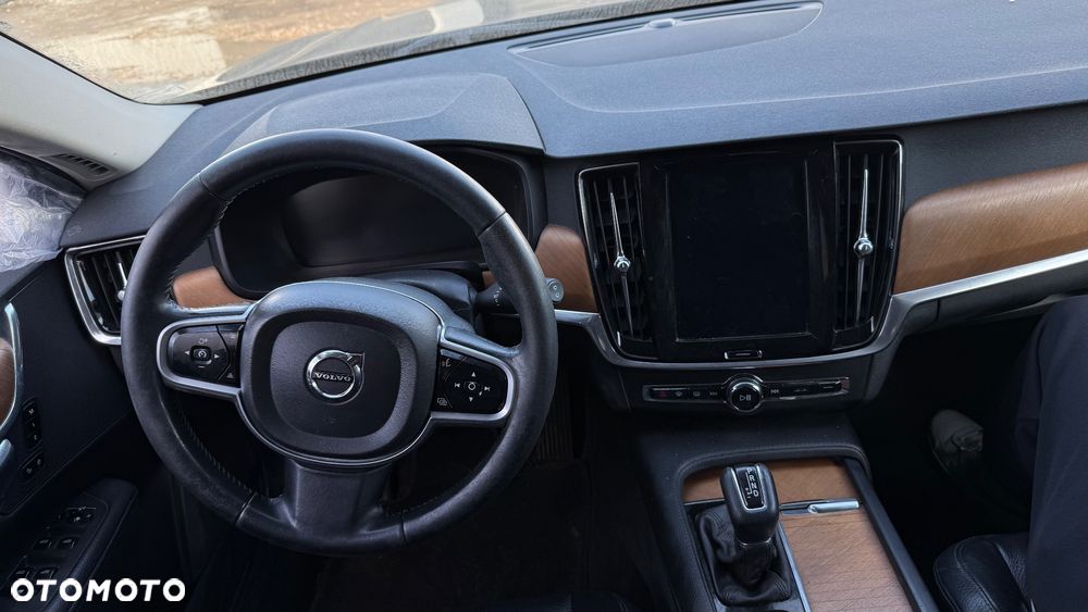 Volvo V90 D4 AWD Momentum - 14