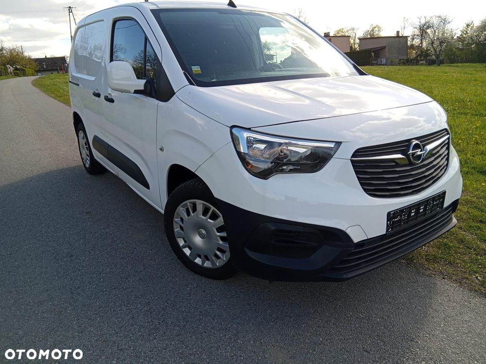 Opel Combo 1.5 CDTI Essentia S&S - 1