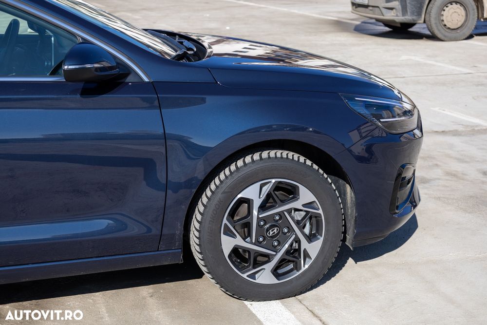 Hyundai i30 1.5 96CP M/T Highway - 12