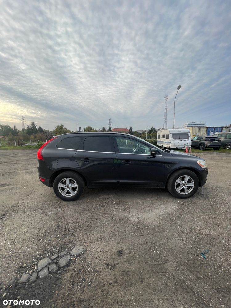 Volvo Xc 60 2010 photo 2