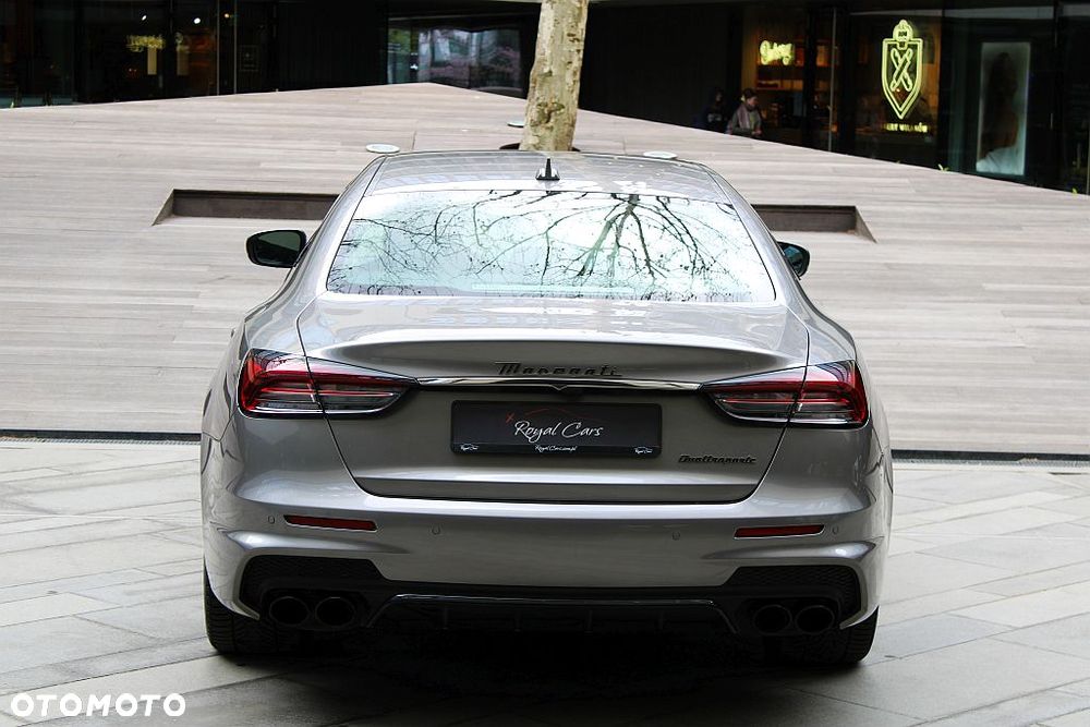 Maserati Quattroporte Modena - 8