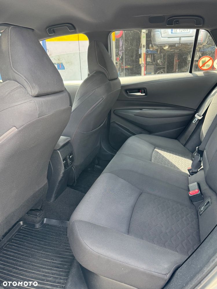 Toyota Corolla 1.8 Hybrid Active - 10