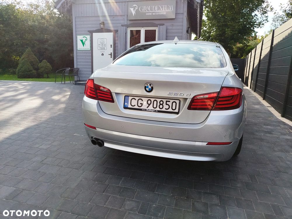 BMW Seria 5 520d - 4