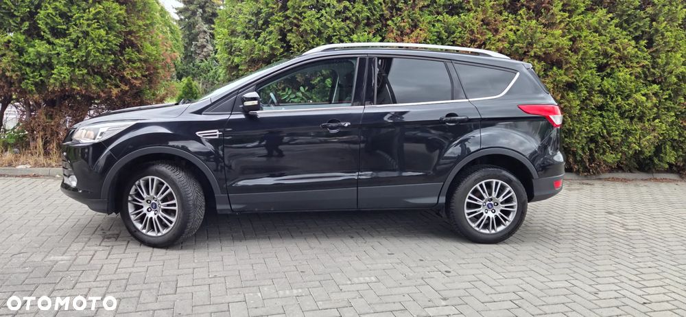 Ford Kuga 2.0 TDCi 2x4 Titanium - 10