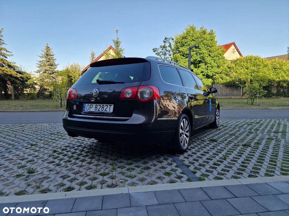 Volkswagen Passat Variant 2.0 TDI DPF DSG Highline - 34