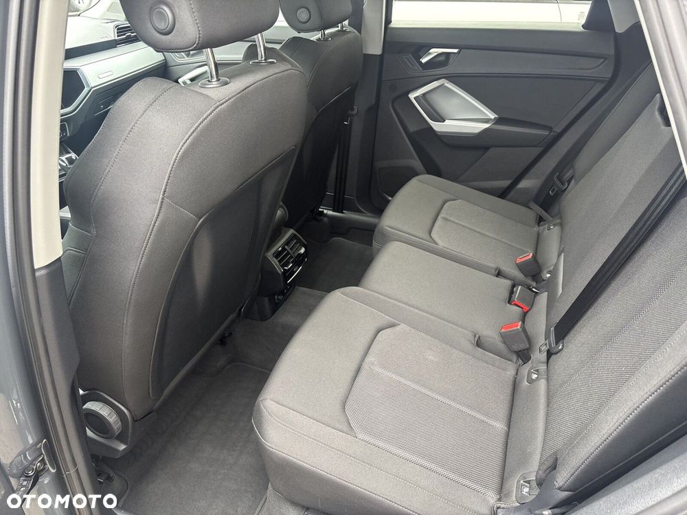 Audi Q3 - 25