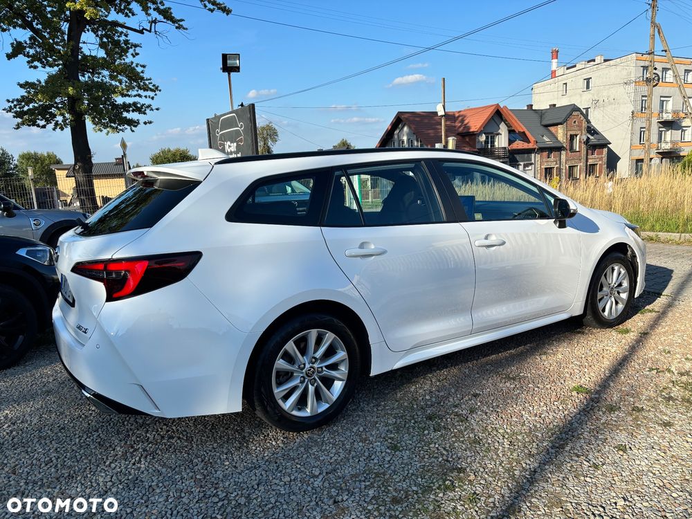 Toyota Corolla - 10