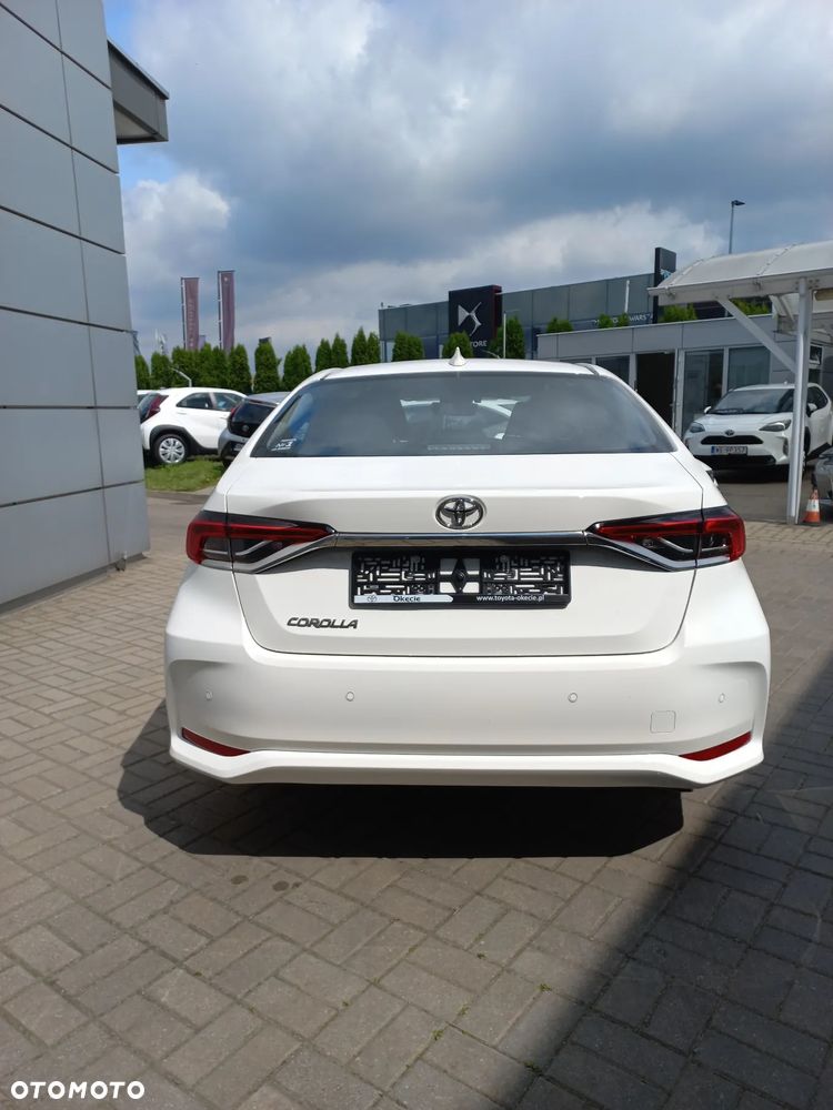 Toyota Corolla - 4