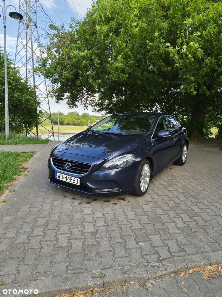Volvo V40 D2 - 16