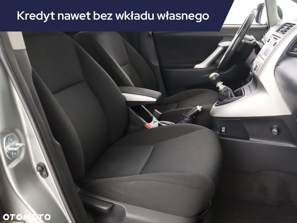 Toyota Verso - 11