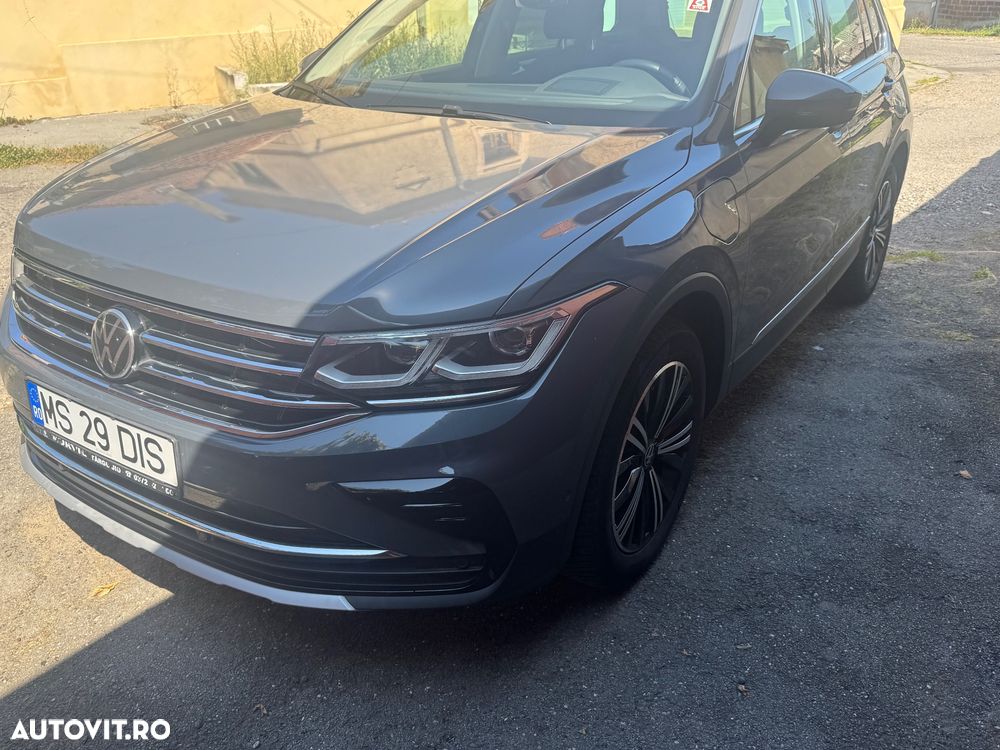 Volkswagen Tiguan - 2