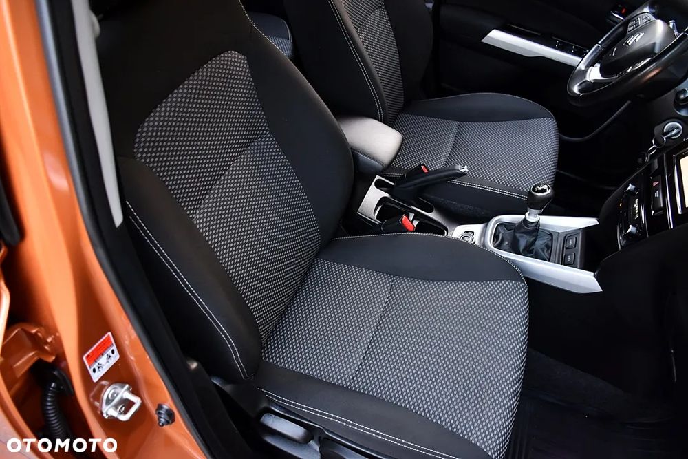 Suzuki Vitara 1.6 DDiS (4x4) Allgrip Comfort+ - 35