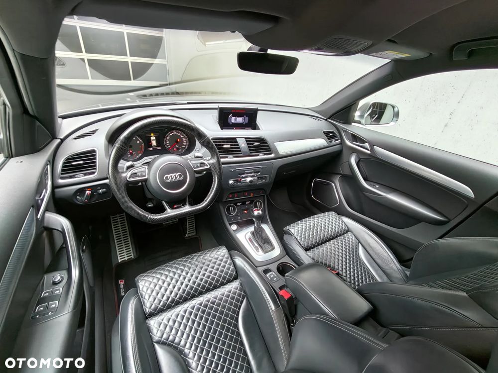 Audi RS Q3 2.5 TFSI quattro S tronic - 15
