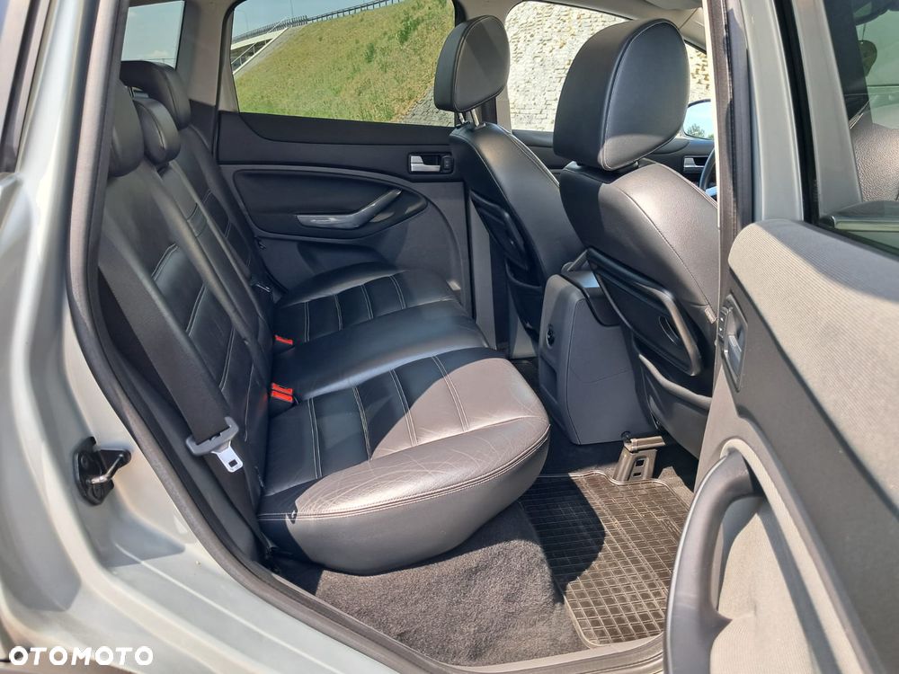Ford Kuga 2.0 TDCi Titanium - 16