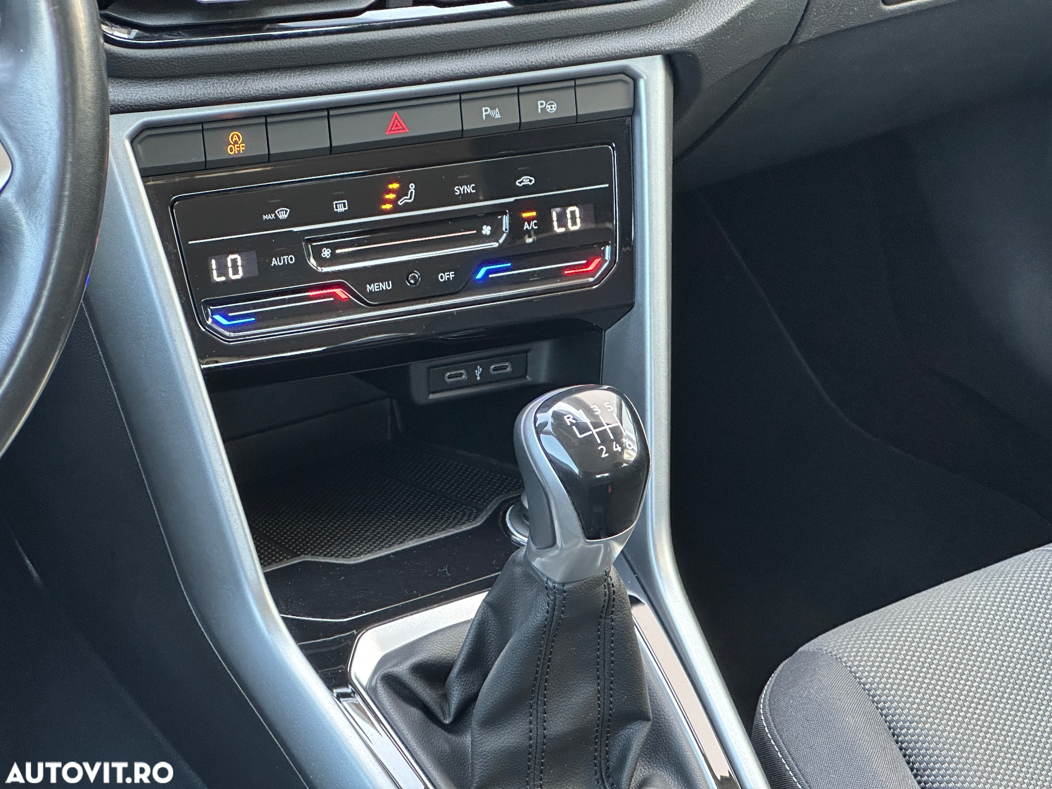 Volkswagen T-ROC 2.0 TDI SCR Style - 17