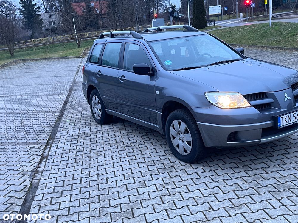 Mitsubishi Outlander 2.0 Comfort - 2
