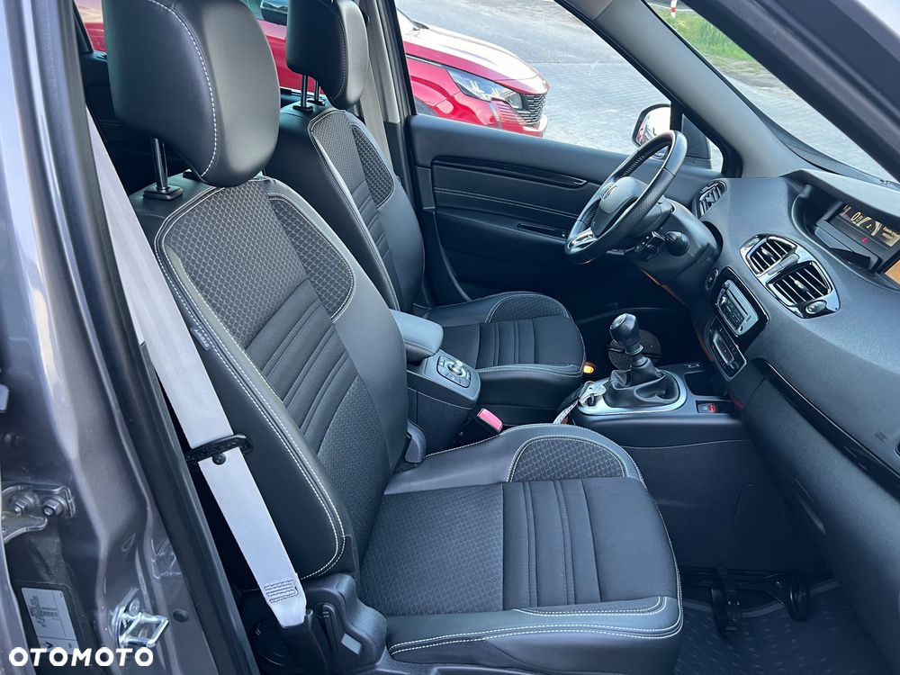 Renault Scenic 1.2 TCe Energy Bose - 28