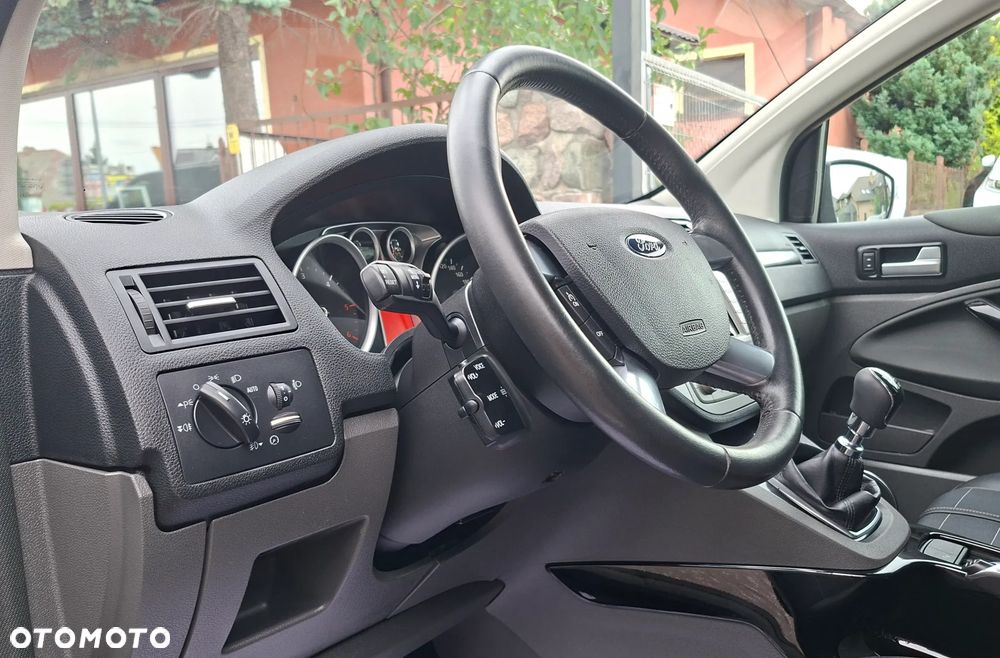 Ford Kuga 2.0 TDCi Titanium S - 30