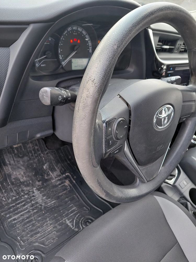 Toyota Auris 1.33 VVT-i Active - 23