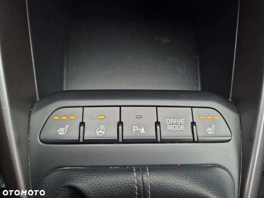 Kia Stonic 1.0 T-GDI MHEV GT Line - 19