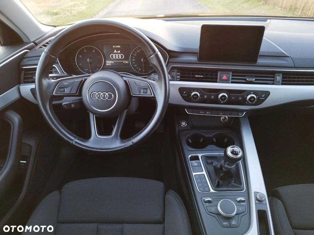 Audi A4 Limousine 2.0 TDI DPF clean diesel Ambiente - 12