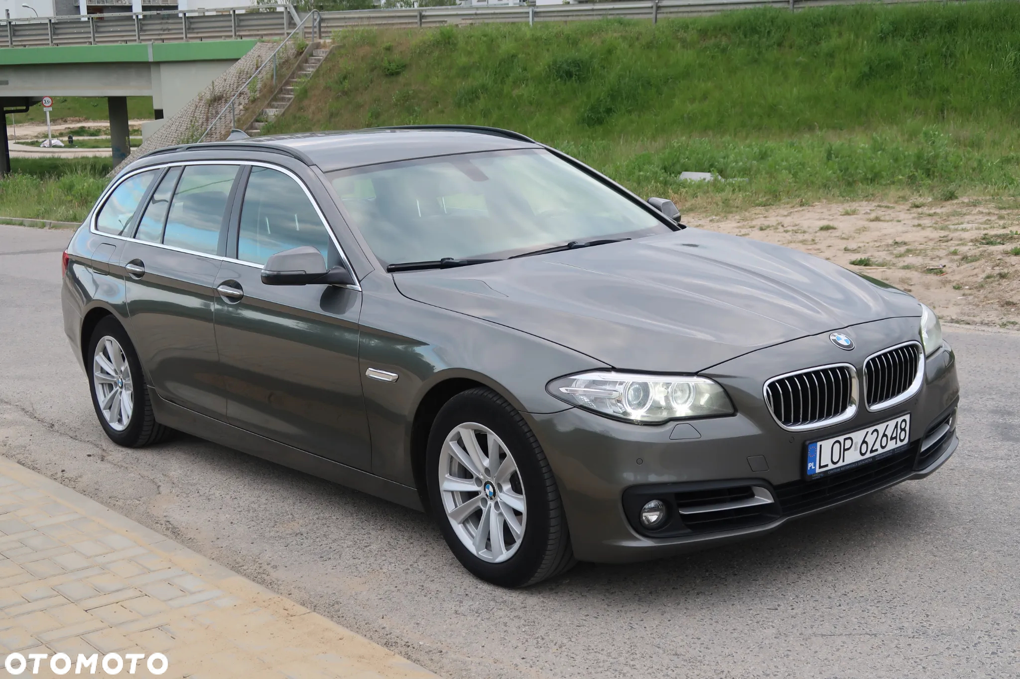 BMW Seria 5 520d Touring - 4