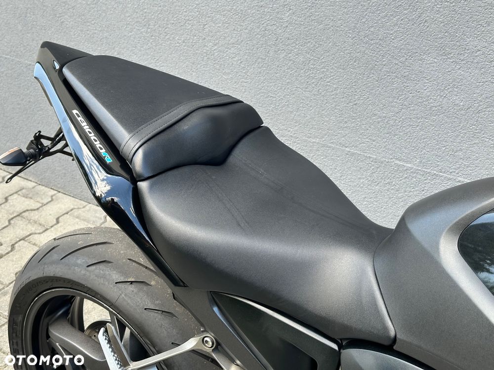 Honda CB - 16