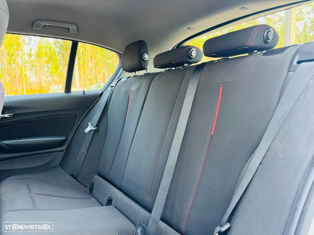 BMW 116 d EDynamics Line Sport - 31
