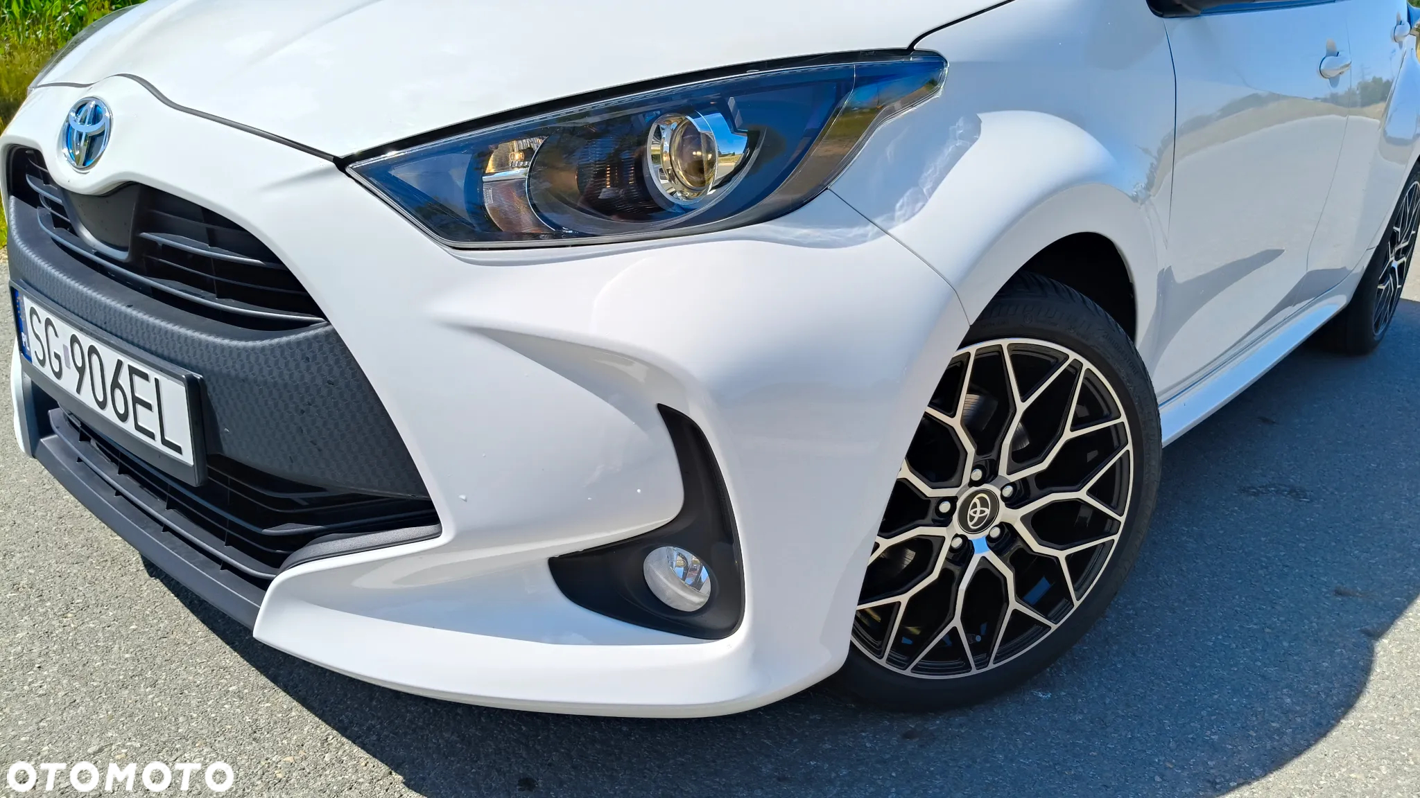 Toyota Yaris Hybrid 1.5 Comfort - 2