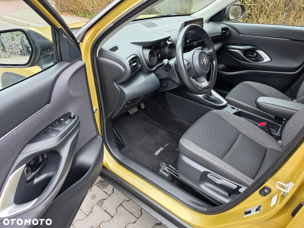 Toyota Yaris Cross Hybrid 1.5 Comfort - 12