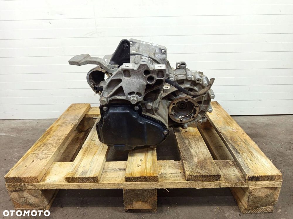 MANUALNA SKRZYNIA BIEGÓW QYF VW CADDY IV 2K5 2.0 TDI - 4