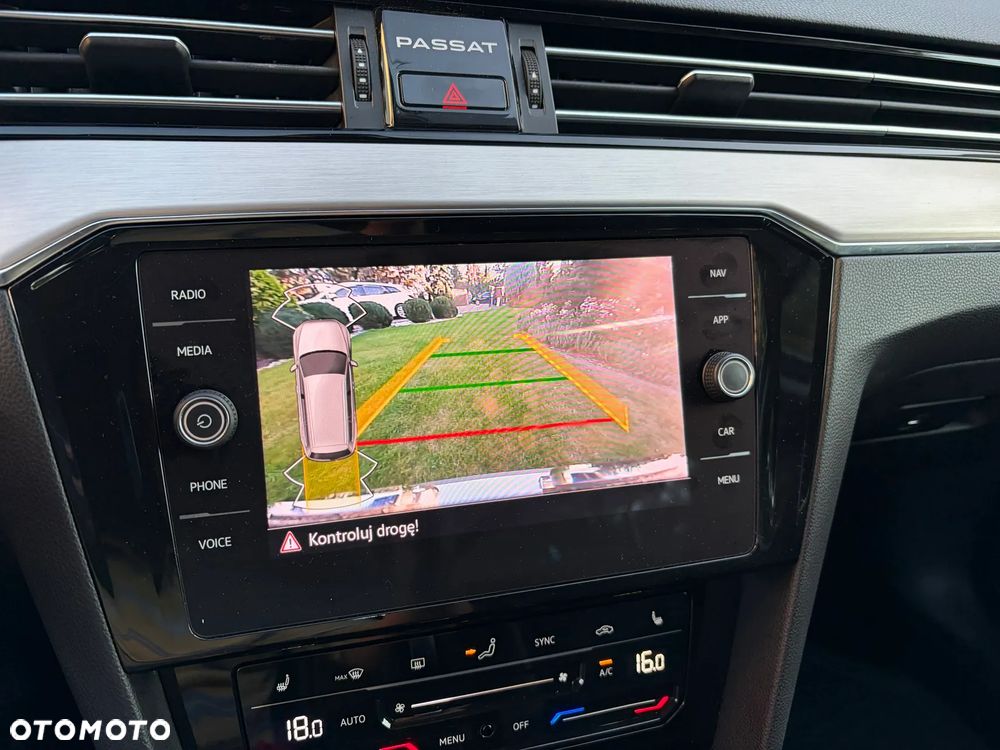 Volkswagen Passat 2.0 TDI EVO Elegance DSG - 26