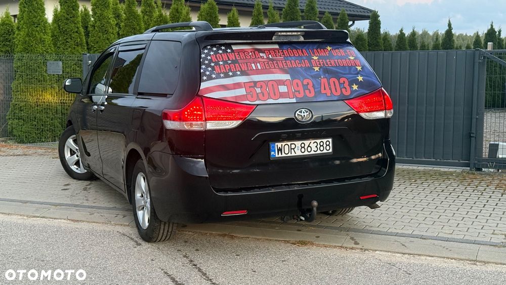 Toyota Sienna 3.5 V6 - 12