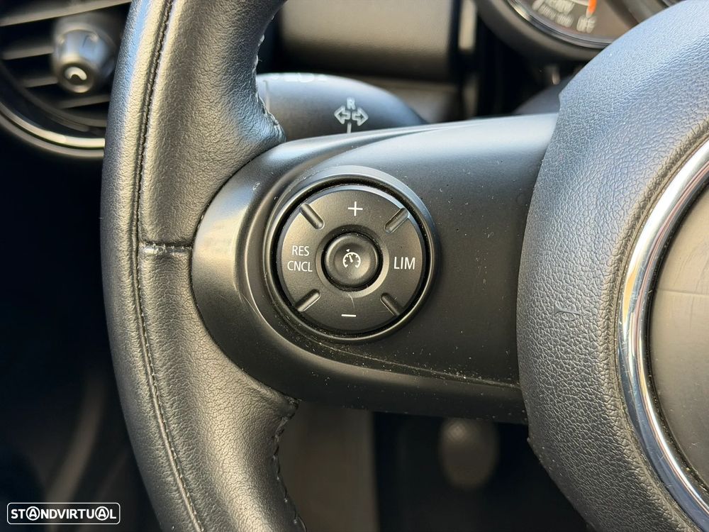 MINI 3 Portas One - 15