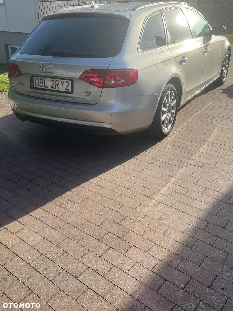 Audi A4 Avant 2.0 TDI ultra - 7