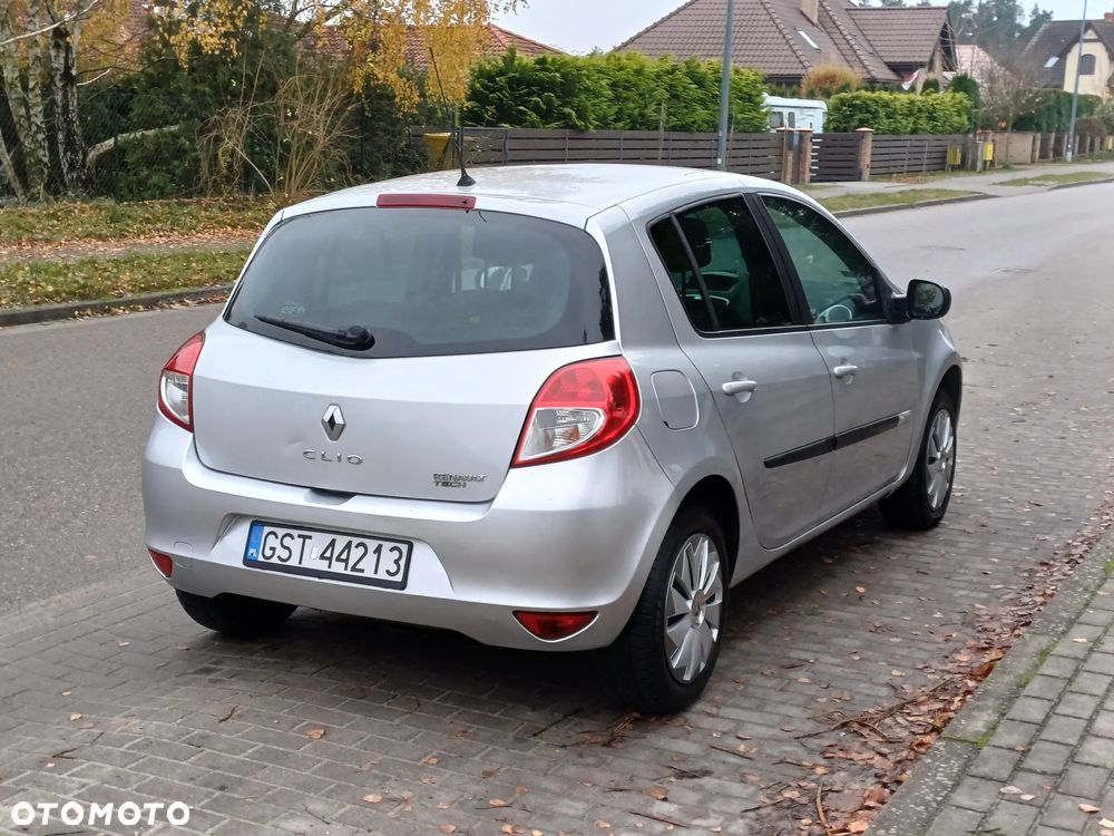 Renault Clio 1.5 dCi Alize - 11