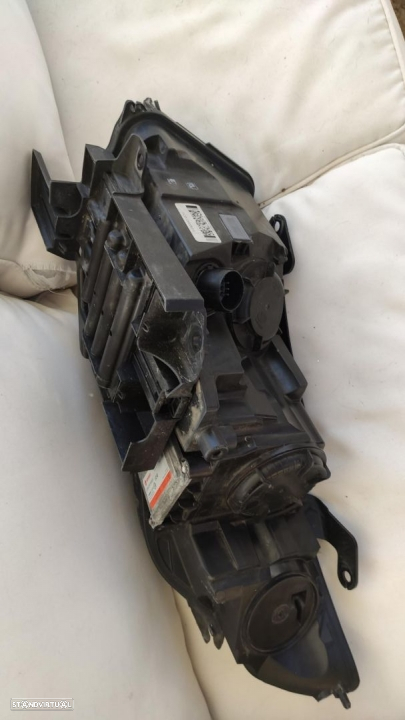 farol direito bi-xenon land rover Discovery completo - 11