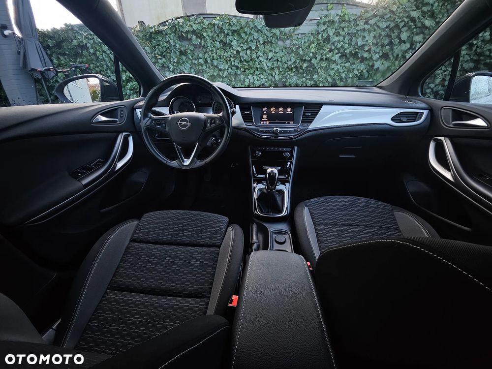 Opel Astra 1.2 T GS Line S&S - 13