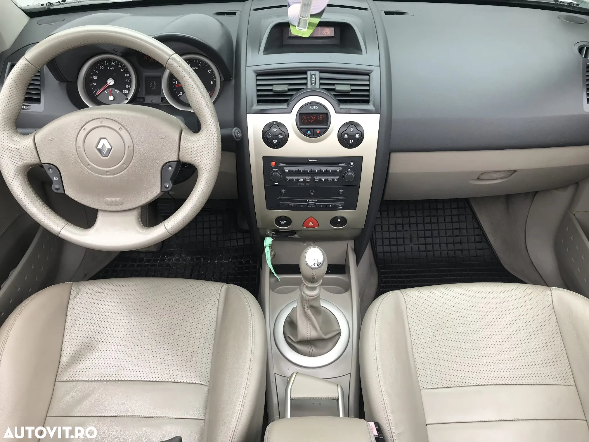 Renault Megane 2.0 Turbo Coupe-Cabriolet Privilege - 5