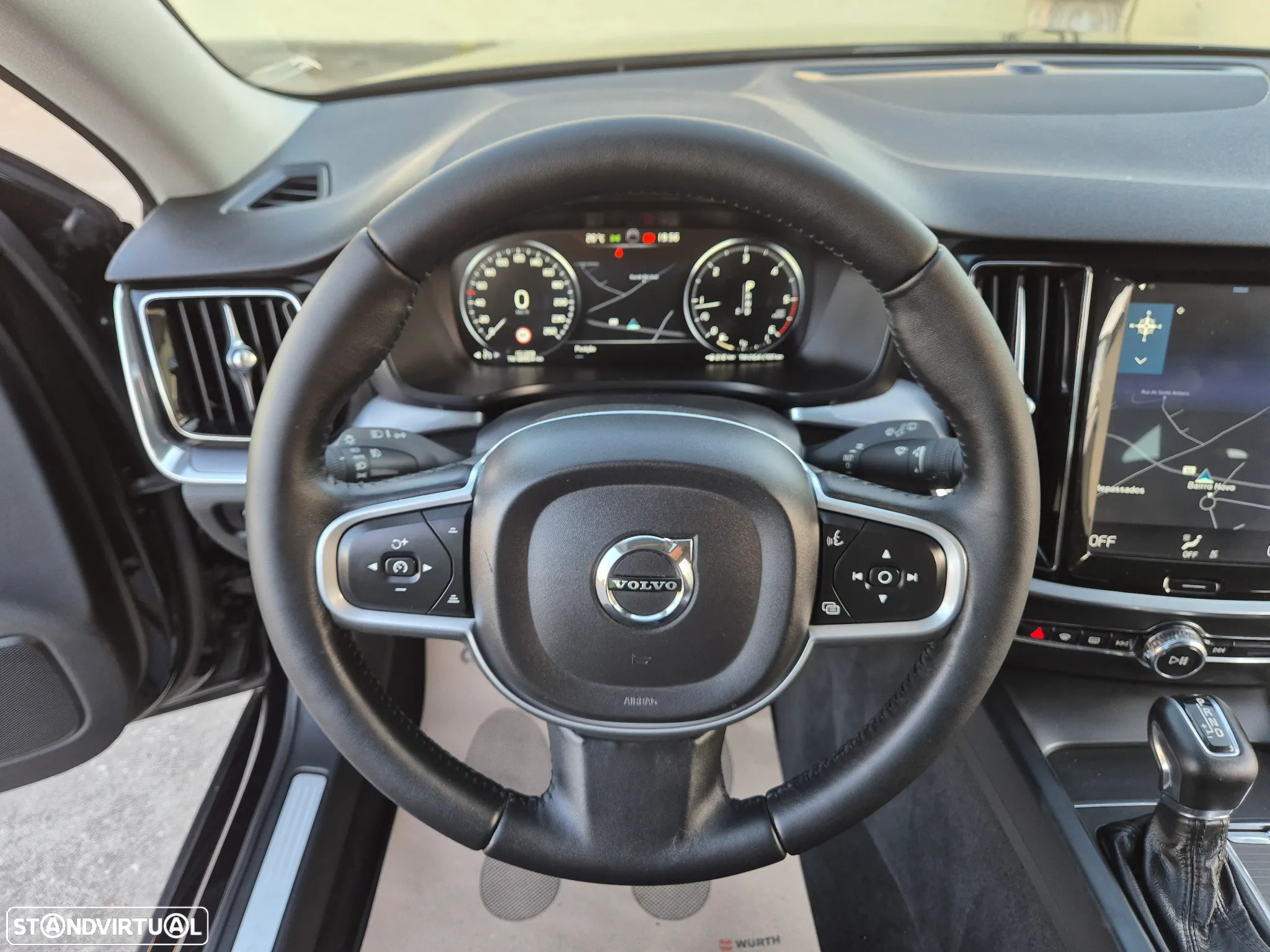 Volvo V60 2.0 D3 Momentum Plus Geartronic - 21