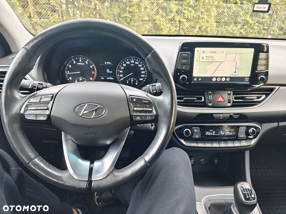Hyundai i30 1.5 DPI Comfort - 9