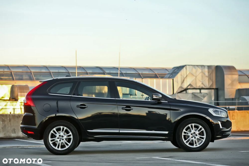 Volvo XC 60 D4 Geartronic Summum - 3